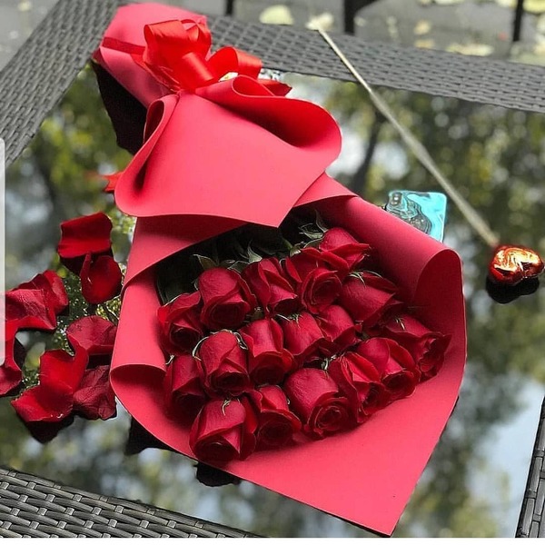 Голландские розы 100см 17шт