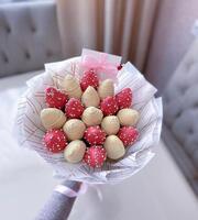 Букет из клубники в шоколаде "Crimson"
