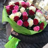51 ароматных роз