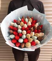 Букет из клубники в шоколаде "Air"