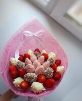 Букет из клубники в шоколаде "Smile"