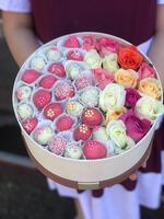Клубника в шоколаде коробка “Mignonette”