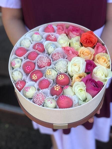 Клубника в шоколаде коробка “Mignonette”